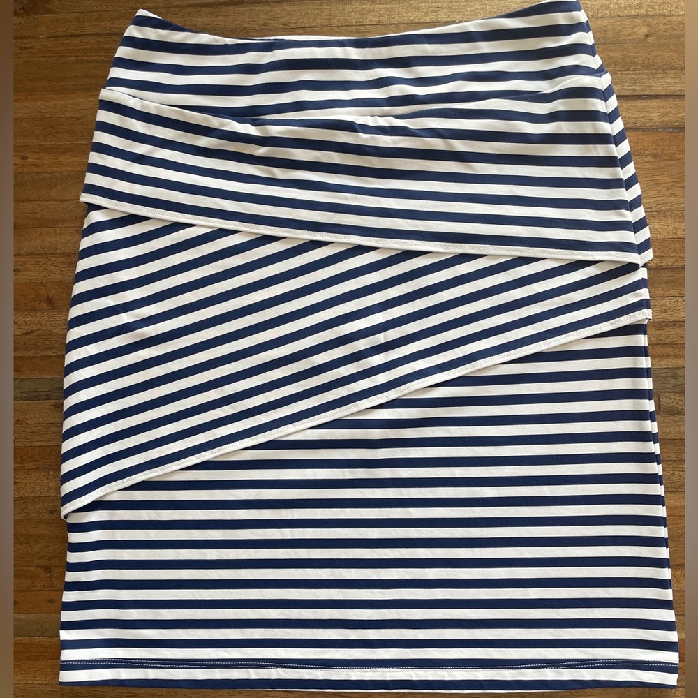 🩷Sale🩷Nautical Navy & White Stripes J. McLaughlin Skirt - EUC - XS